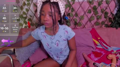 Snapshot of sexybrunnetem chatting on March 1, 2026, 2:02 am sofia online show from March 1, 2026, 2:02 am