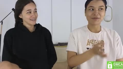 chanell and yina online show from December 5, 2025, 1:20 pm