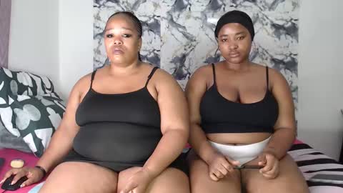 SEXYCHILL online show from May 17, 2026, 11:23 pm
