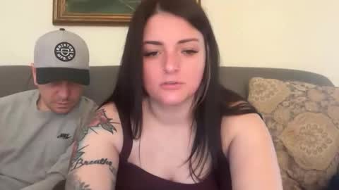 sexycouple41110 online show from March 4, 2026, 4:02 pm