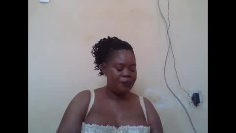 Snapshot of sexydove2 chatting on February 9, 2026, 7:01 am EMILY online show from February 9, 2026, 7:01 am