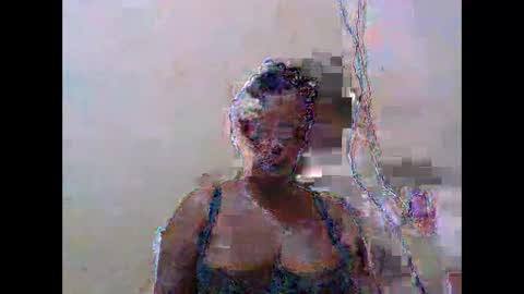 Snapshot of sexydove2 chatting on February 16, 2026, 3:35 am EMILY online show from February 16, 2026, 3:35 am