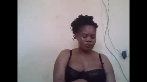 Snapshot of sexydove2 chatting on February 18, 2026, 6:31 am EMILY online show from February 18, 2026, 6:31 am