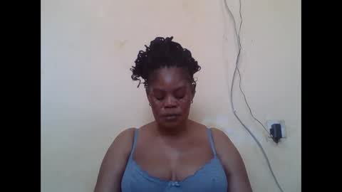 Snapshot of sexydove2 chatting on February 19, 2026, 6:42 am EMILY online show from February 19, 2026, 6:42 am