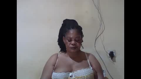 Snapshot of sexydove2 chatting on April 19, 2026, 6:10 pm EMILY online show from April 19, 2026, 6:10 pm