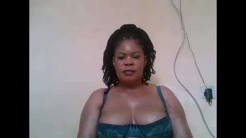 Snapshot of sexydove2 chatting on May 12, 2026, 6:54 am EMILY online show from May 12, 2026, 6:54 am