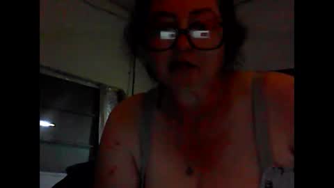 sexyhoneybee1 online show from April 22, 2026, 7:26 pm