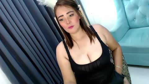 Snapshot of sexyjeanniecuntcums chatting on December 16, 2024, 10:08 am JENNY online show from December 16, 2024, 10:08 am
