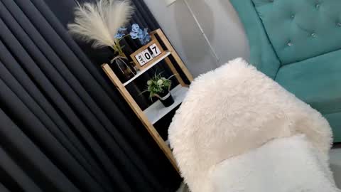 Snapshot of sexyjeanniecuntcums chatting on January 7, 2025, 12:13 am JENNY online show from January 7, 2025, 12:13 am