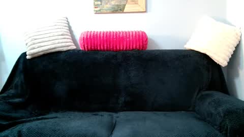 Jenny online show from October 22, 2025, 8:19 pm