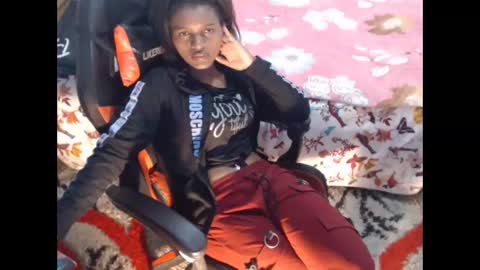 sexyjustin202 online show from January 19, 2025, 4:44 am