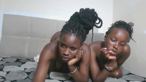 sexykiki18 online show from January 12, 2026, 10:48 pm