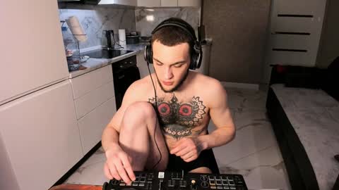 Snapshot of sexykolya chatting on January 21, 2025, 1:39 am Kolya online show from January 21, 2025, 1:39 am