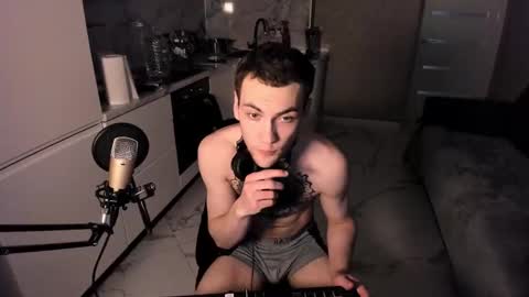 Snapshot of sexykolya chatting on February 24, 2025, 3:12 am Kolya online show from February 24, 2025, 3:12 am