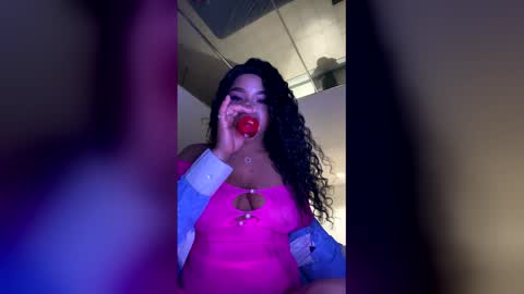 SEXYLATINCOUPLE online show from February 14, 2026, 10:01 am