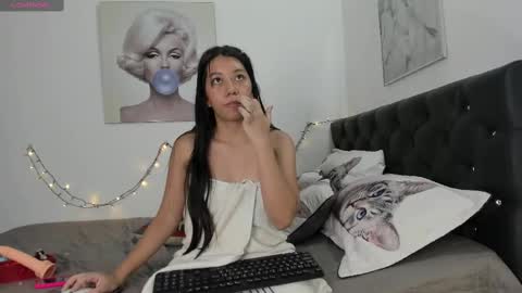 laura online show from February 20, 2025, 5:29 pm