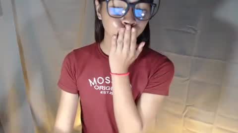 Laylia3 online show from October 22, 2025, 2:50 pm