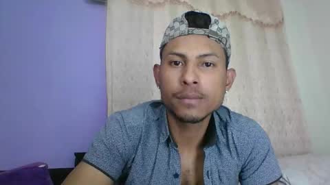 Snapshot of sexyleon69 chatting on September 15, 2025, 7:03 pm Sexy leon online show from September 15, 2025, 7:03 pm