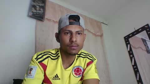 Snapshot of sexyleon69 chatting on February 22, 2026, 2:13 am Sexy leon online show from February 22, 2026, 2:13 am