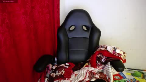 sexyloba  independent model online show from April 6, 2026, 11:16 pm