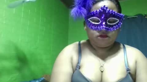 Snapshot of sexyloves143 chatting on October 26, 2025, 12:05 am sexyloves143 online show from October 26, 2025, 12:05 am