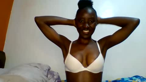 Snapshot of sexylucia5 chatting on May 7, 2026, 11:48 am sexylucia5 online show from May 7, 2026, 11:48 am