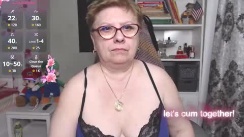 Snapshot of sexylynette4u chatting on February 9, 2026, 10:30 am sexylynette4u online show from February 9, 2026, 10:30 am