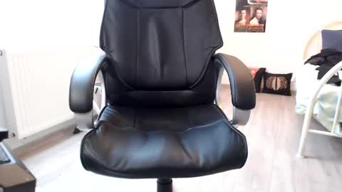 Vincent Vega online show from January 18, 2025, 1:51 pm