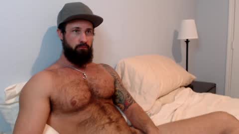 Snapshot of sexymanmk26 chatting on January 15, 2025, 12:30 am lets go private im ready to play pvt cum online show from January 15, 2025, 12:30 am