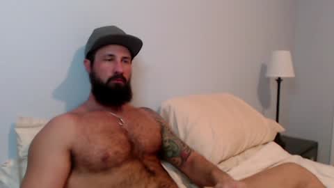 Snapshot of sexymanmk26 chatting on January 24, 2025, 1:56 am lets go private im ready to play pvt cum online show from January 24, 2025, 1:56 am