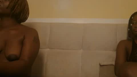 Snapshot of sexymia56 chatting on September 18, 2025, 6:59 am Miss mia online show from September 18, 2025, 6:59 am