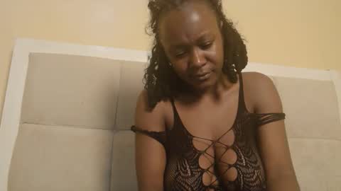 Snapshot of sexymia56 chatting on September 26, 2025, 6:56 pm Miss mia online show from September 26, 2025, 6:56 pm