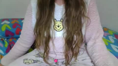 sexymisss24 online show from December 17, 2025, 7:25 am