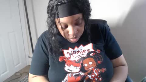 SexyMona online show from June 6, 2026, 9:41 pm