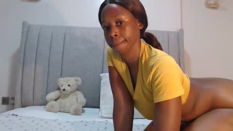 Snapshot of sexymonalisa1 chatting on April 25, 2026, 6:27 am sexymonalisa1 online show from April 25, 2026, 6:27 am
