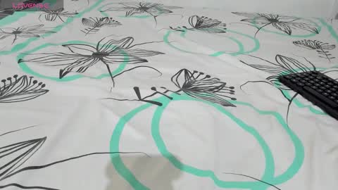 sexynova 93 online show from February 5, 2026, 7:07 pm