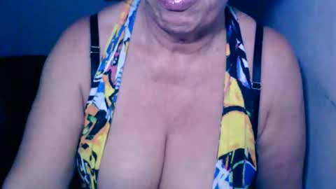 AnneSofia online show from November 11, 2025, 10:10 pm