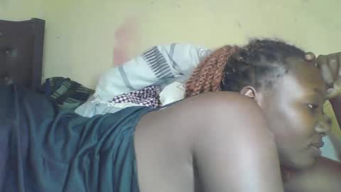 sexypamm online show from December 2, 2025, 6:47 pm