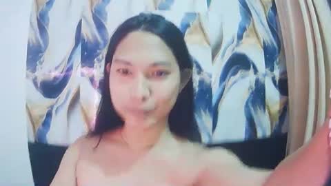 sexypetiteraine online show from April 19, 2026, 12:37 pm