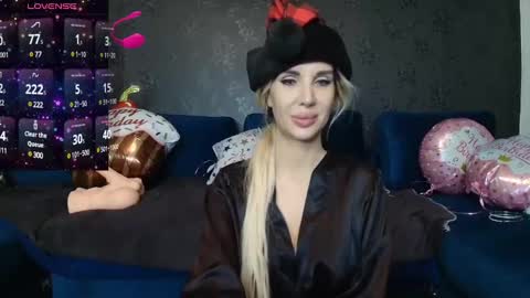 SexyQueenNina online show from December 25, 2024, 11:42 pm
