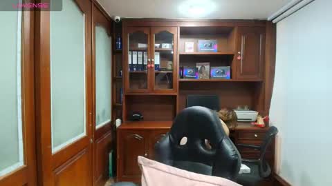 R A C H E L online show from November 28, 2025, 12:08 pm