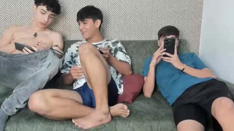 Snapshot of sexys_boys18 chatting on March 6, 2025, 1:24 pm MATIAS-18   THIAHO -18  MAX-19  NICOKALY-19  CAIN-19   MOD ESTEBAN online show from March 6, 2025, 1:24 pm