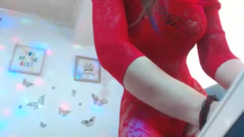 Venus Independent Model online show from February 18, 2025, 5:10 pm