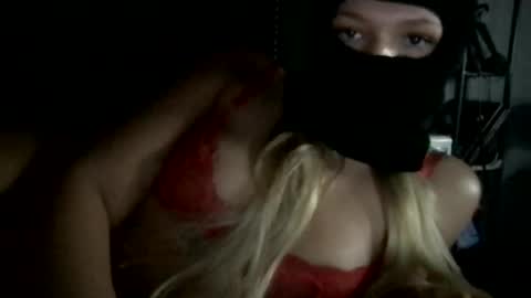 serena  online show from December 3, 2025, 4:42 am