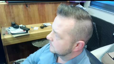 sexysteve80 online show from December 3, 2024, 12:16 pm