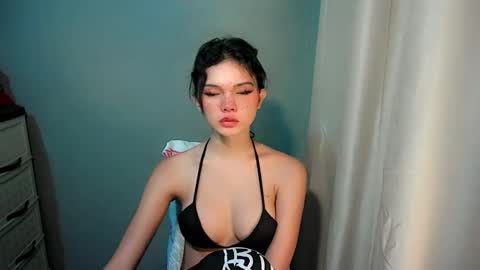 sexytight_tanya online show from November 11, 2025, 11:27 pm