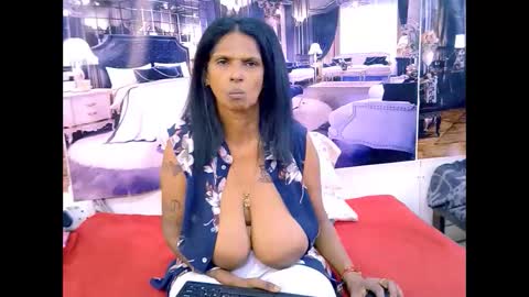 sexyva4u2luv online show from March 3, 2026, 7:42 pm