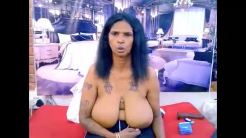 sexyva4u2luv online show from April 11, 2026, 7:45 am