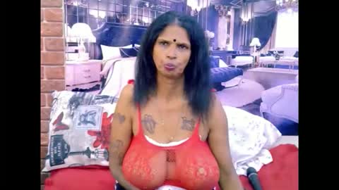 Snapshot of sexyva4u2luv chatting on June 1, 2026, 9:22 am sexyva4u2luv online show from June 1, 2026, 9:22 am