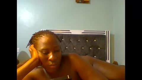 Snapshot of sexyvivy chatting on February 5, 2025, 8:14 pm VIVIAN online show from February 5, 2025, 8:14 pm
